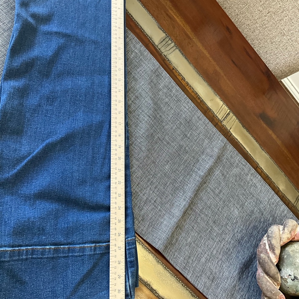 Pilcro Wide-Leg High-Rise Jeans in Blue - Picture 4 of 8